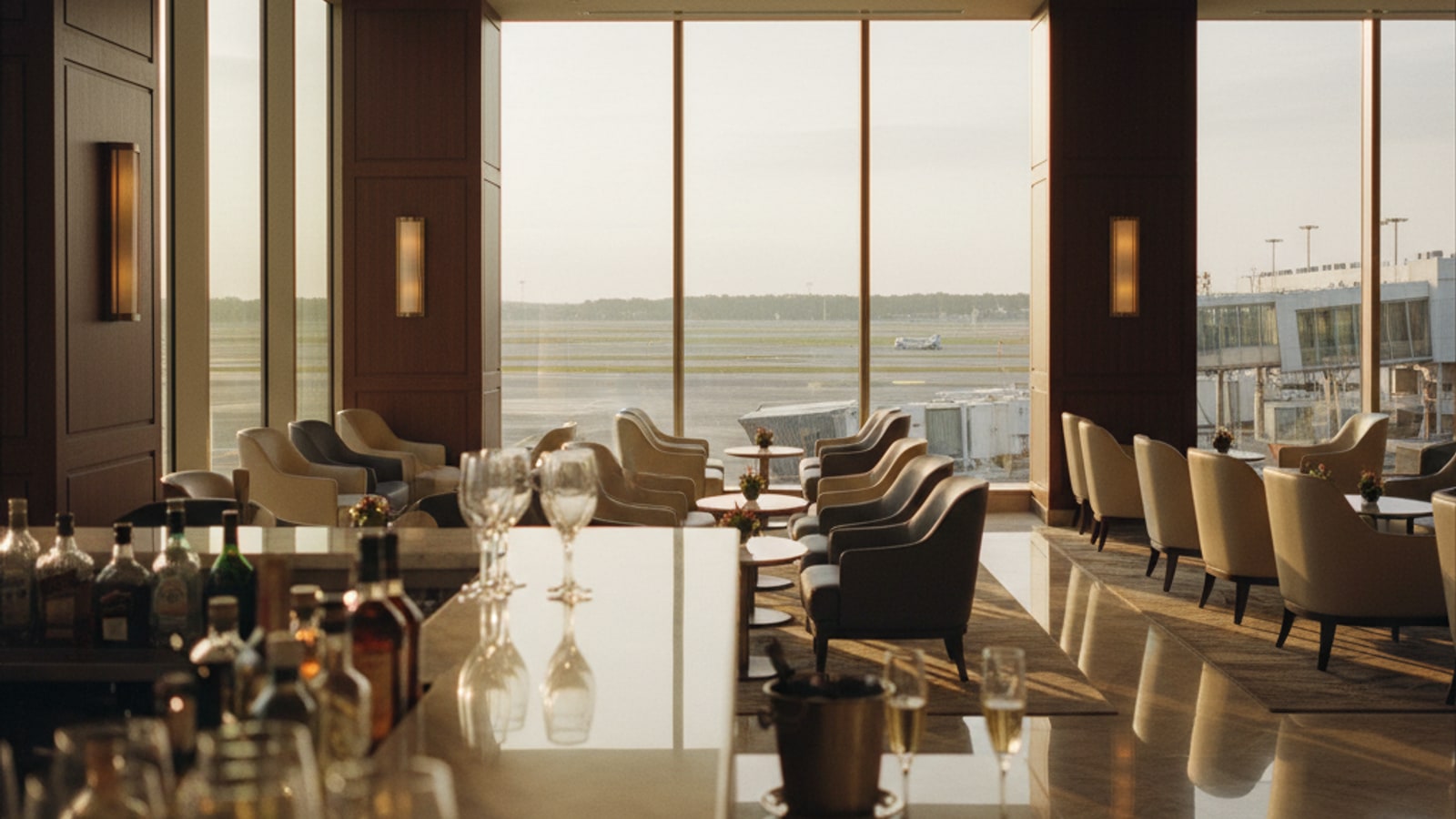 Top 10 Airport Lounges You Need to Experience